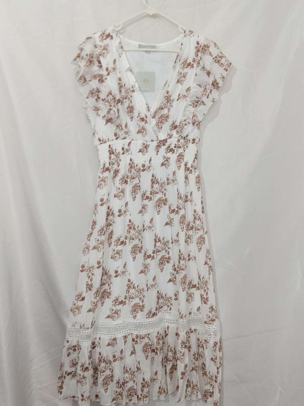 NWT J Gee Maxi Dress Size L White Brown Floral Cottagecore Smocked Boho Flutter - Picture 6 of 16